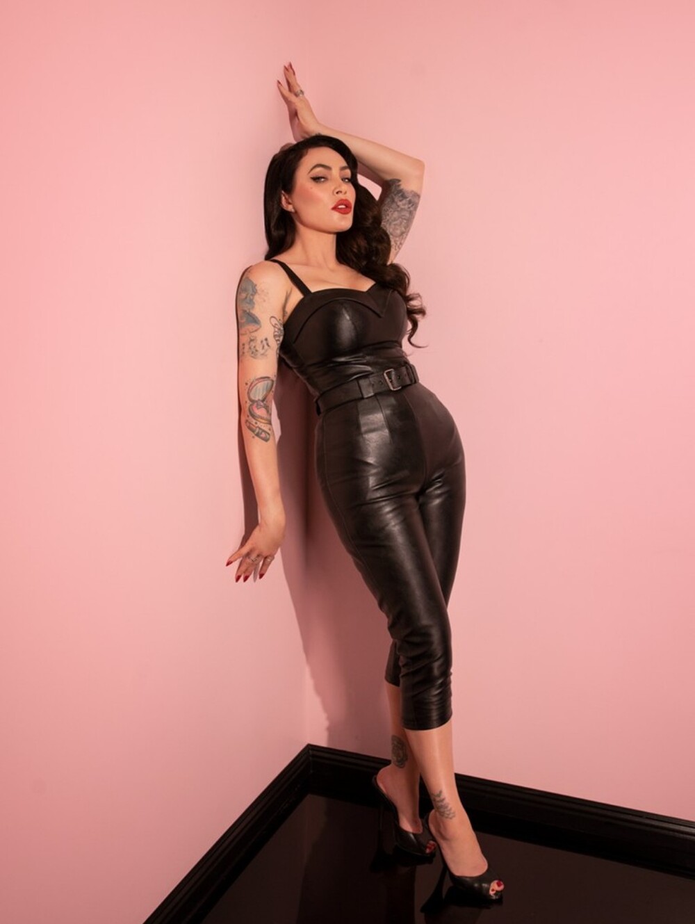 NWT - Bad Girl Capri Pants In Vegan Leather - Vixen Micheline Pitt - Size 2X
